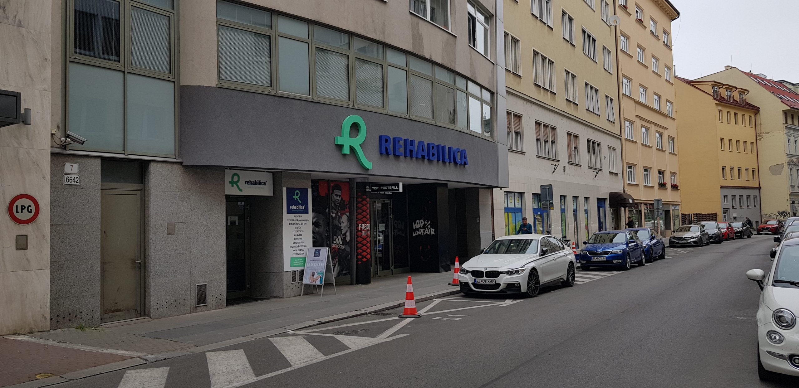 Bolesti chrbta a pomoc fyzioterapeuta - Rehabilica